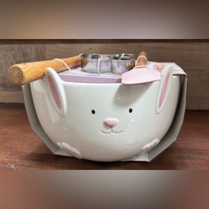 Cute 🥰 The Bakeshop - mixing Bowl & baking utensils set - Super Cute 3D Bunny 🐰